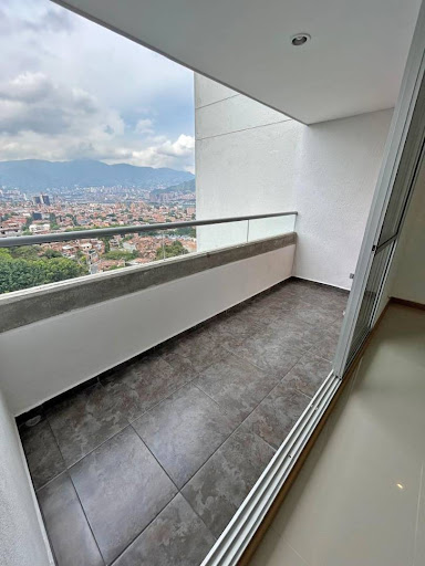 Apartamento en venta en La Abadia, Envigado · foto 2 de 13