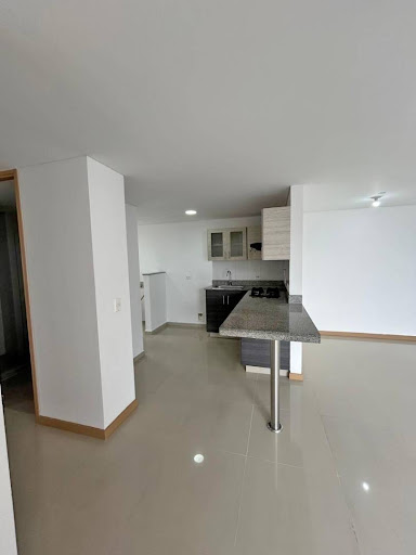 Apartamento en venta en La Abadia, Envigado · foto 4 de 13