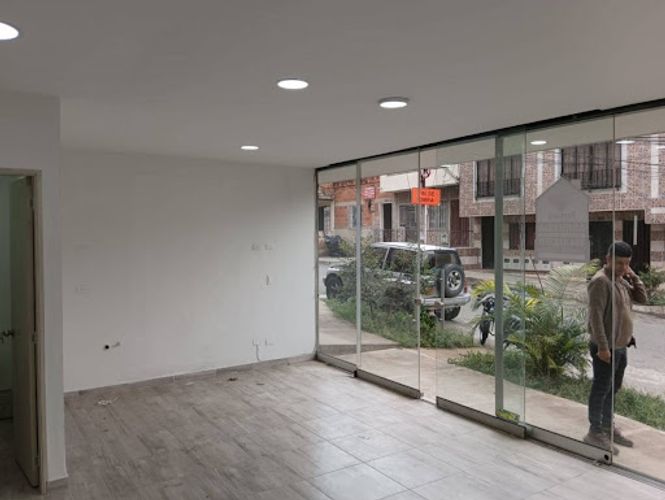 Local en arriendo en Prado, Bello, 40 m² · foto 2 de 5