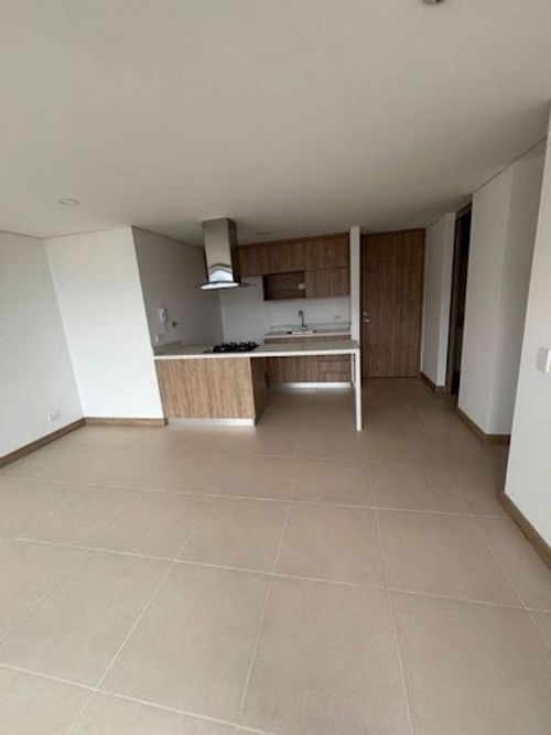 Apartamento de 3 alcobas en venta en La Cuenca, Envigado, 83 m² · foto 4 de 12
