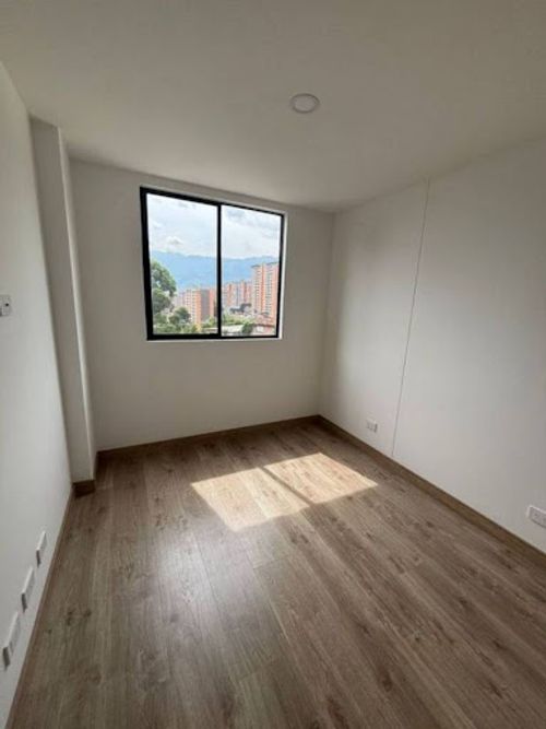 Apartamento de 3 alcobas en venta en La Cuenca, Envigado, 83 m² · foto 8 de 12