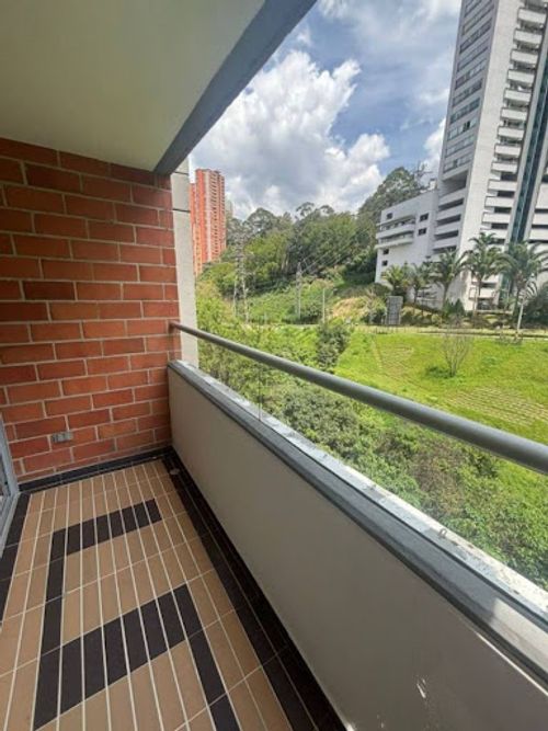 Apartamento de 3 alcobas en venta en San Diego, Medellín, 75 m² · foto 9 de 14