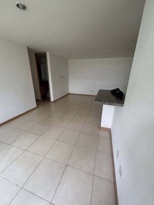 Apartamento de 3 alcobas en venta en San Diego, Medellín, 75 m² · foto 10 de 14