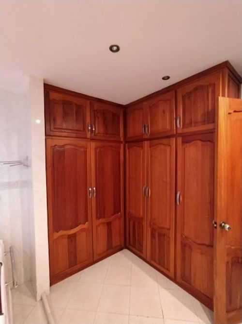 Casa de 5 alcobas en arriendo en Las Granjas, Medellín, 360 m² · foto 18 de 22