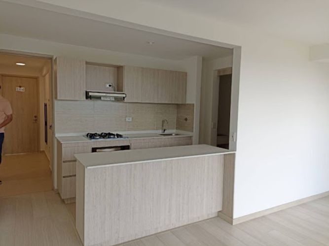 Apartamento de 1 alcoba en arriendo en Rionegro, 56 m² · foto 2 de 8
