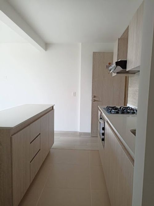 Apartamento de 1 alcoba en arriendo en Rionegro, 56 m² · foto 3 de 8