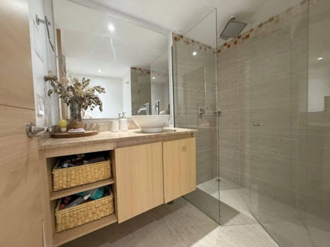 Apartamento en venta en Loma De Los Bernal, Medellín · foto 16 de 21