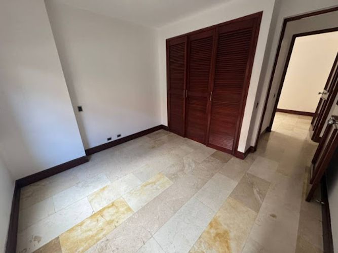 Apartamento de 3 alcobas en arriendo en Laureles, Medellín, 115 m² · foto 14 de 15