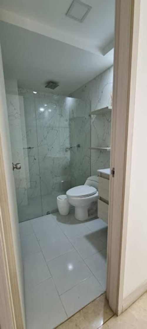 Apartamento de 3 alcobas en venta en La Castellana, Medellín, 140 m² · foto 12 de 19
