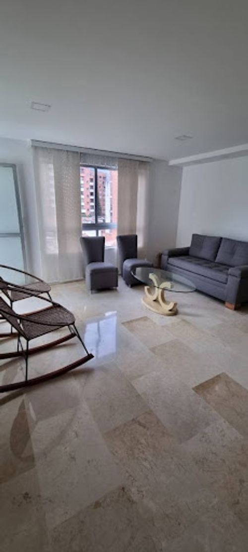 Apartamento de 3 alcobas en venta en La Castellana, Medellín, 140 m² · foto 16 de 19