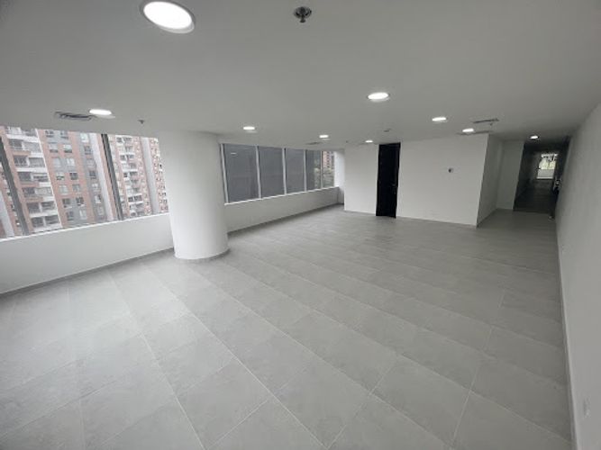 Oficina en arriendo en Las Palmas, Envigado, 61 m² · foto 5 de 6