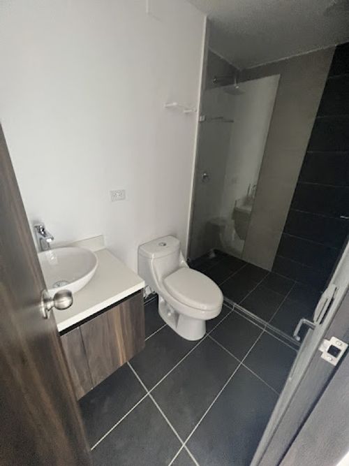 Oficina en arriendo en Las Palmas, Envigado, 61 m² · foto 6 de 6