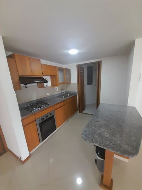 Apartamento de 2 alcobas en arriendo en Aves Maria, Sabaneta, 93 m² · foto 3 de 13