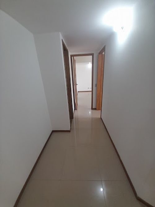 Apartamento de 2 alcobas en arriendo en Aves Maria, Sabaneta, 93 m² · foto 5 de 13