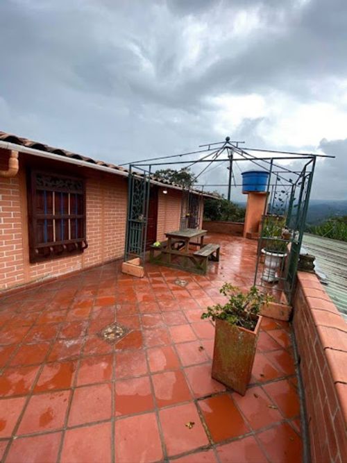 Finca en arriendo en Guarne, 200 m² · foto 3 de 18