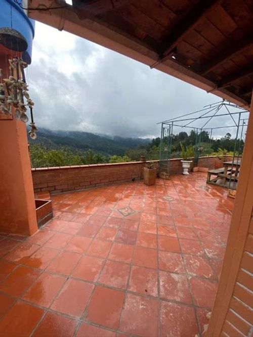 Finca en arriendo en Guarne, 200 m² · foto 4 de 18
