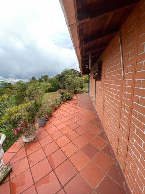 Finca en arriendo en Guarne, 200 m² · foto 5 de 18
