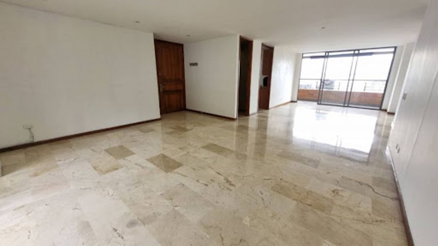 Apartamento de 3 alcobas en arriendo en El Tesoro, Medellín, 164 m² · foto 2 de 24