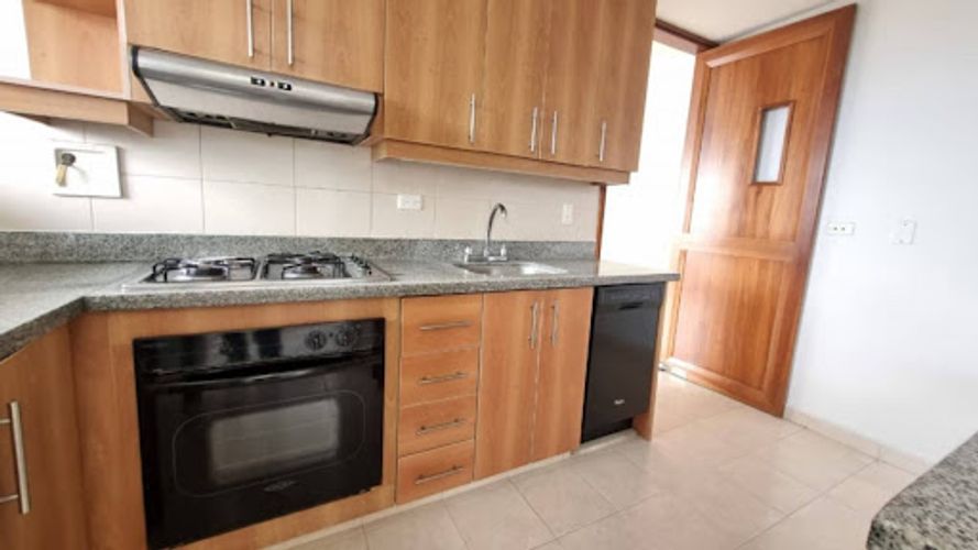Apartamento de 3 alcobas en arriendo en El Tesoro, Medellín, 164 m² · foto 9 de 24