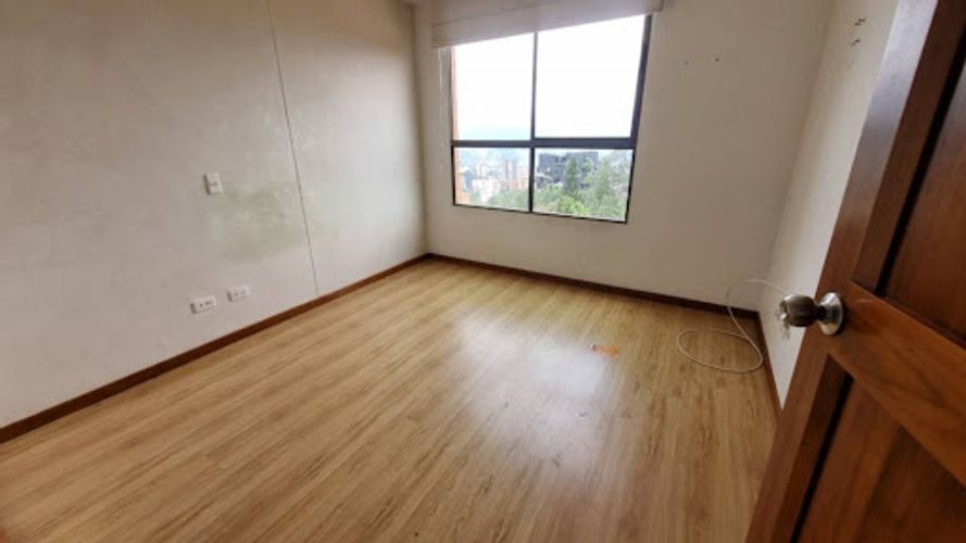 Apartamento de 3 alcobas en arriendo en El Tesoro, Medellín, 164 m² · foto 10 de 24