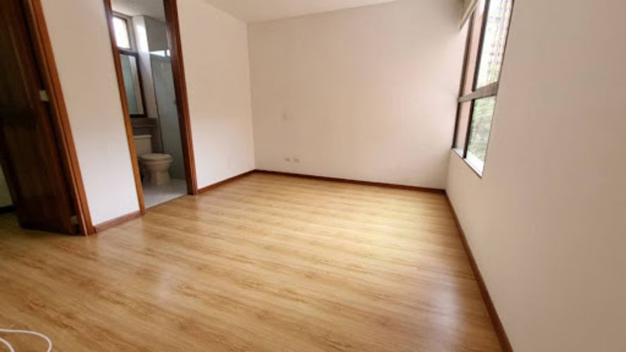Apartamento de 3 alcobas en arriendo en El Tesoro, Medellín, 164 m² · foto 11 de 24