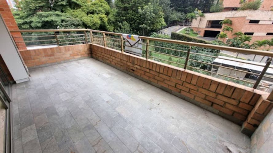 Apartamento de 3 alcobas en arriendo en El Tesoro, Medellín, 164 m² · foto 12 de 24