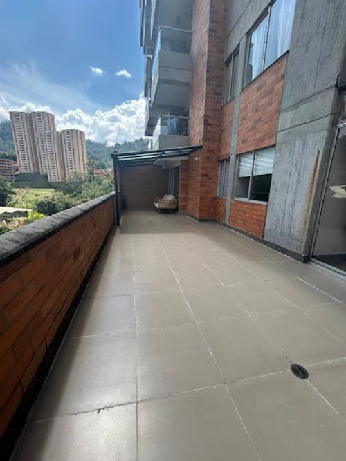 Apartaestudio en venta en Sabaneta Real, Sabaneta, 141 m² · foto 2 de 18