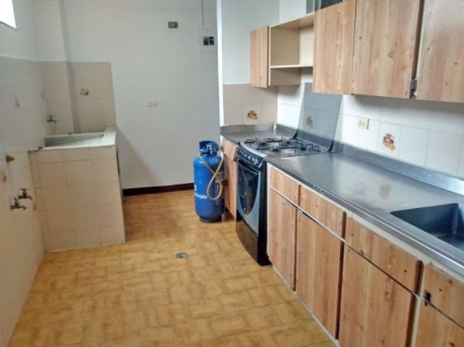 Apartamento de 2 alcobas en arriendo en Laureles, Bogotá, 117 m² · foto 2 de 10