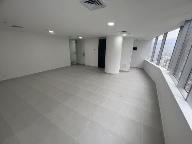 Oficina en arriendo en Las Palmas, Envigado, 58 m² · foto 3 de 9