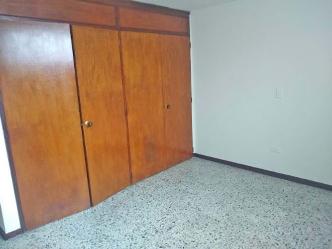 Apartamento de 2 alcobas en arriendo en Laureles, Bogotá, 117 m² · foto 5 de 10