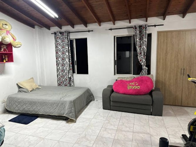 Casa de 5 alcobas en venta en Los Alpes, Medellín, 176 m² · foto 6 de 9