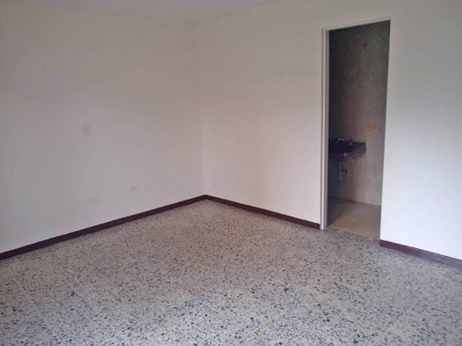 Apartamento de 2 alcobas en arriendo en Laureles, Bogotá, 117 m² · foto 7 de 10
