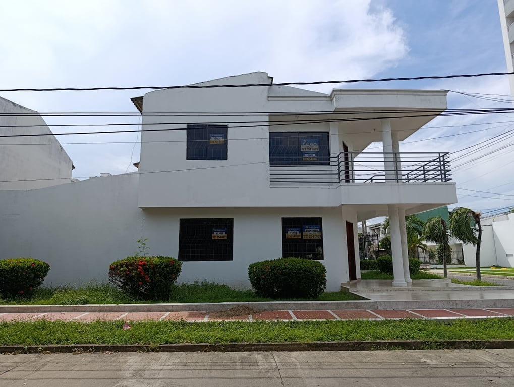 Casa en venta en La Castellana, Montería · foto 3 de 12