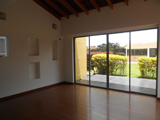 Casa de 4 alcobas en venta en Fonquetá, Chía, 430 m² · foto 5 de 24