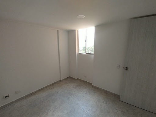 Apartamento en venta en San Antonio De Prado, Medellín · foto 4 de 9