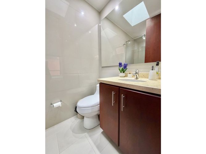 Casa de 4 alcobas en venta en Bosque De Pinos, Bogotá, 236 m² · foto 11 de 17