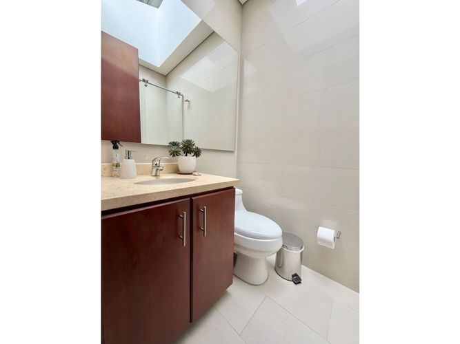Casa de 4 alcobas en venta en Bosque De Pinos, Bogotá, 236 m² · foto 13 de 17