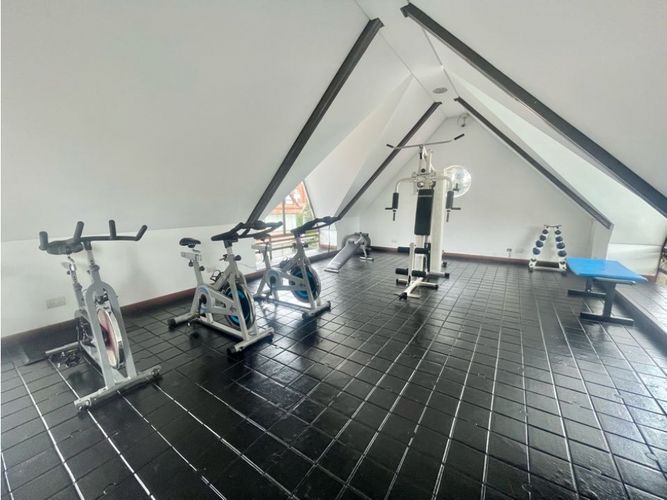 Casa de 4 alcobas en venta en Bosque De Pinos, Bogotá, 236 m² · foto 16 de 17
