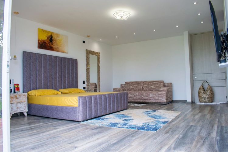 Casa de 6 alcobas en venta en Via El Eden, Armenia · foto 12 de 17