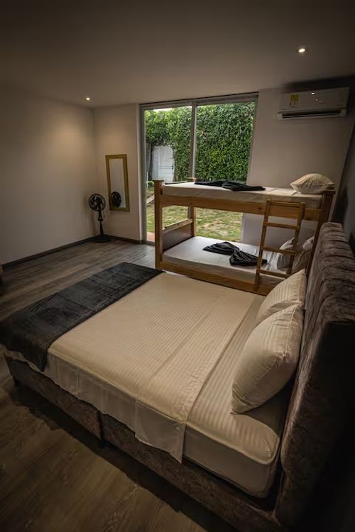 Casa de 6 alcobas en venta en Via El Eden, Armenia · foto 15 de 17