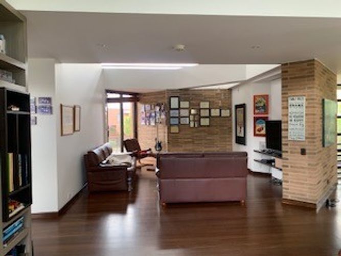 Casa de 4 alcobas en venta en San Simón, Bogotá, 393 m² · foto 8 de 23
