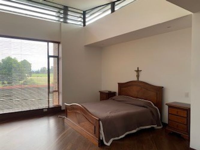 Casa de 4 alcobas en venta en San Simón, Bogotá, 393 m² · foto 14 de 23