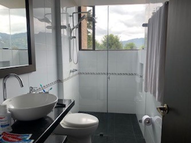 Casa de 4 alcobas en venta en San Simón, Bogotá, 393 m² · foto 19 de 23