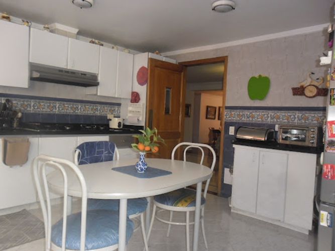 Apartamento de 3 alcobas en venta en Santa Barbara Occidental, Bogotá, 185 m² · foto 15 de 24