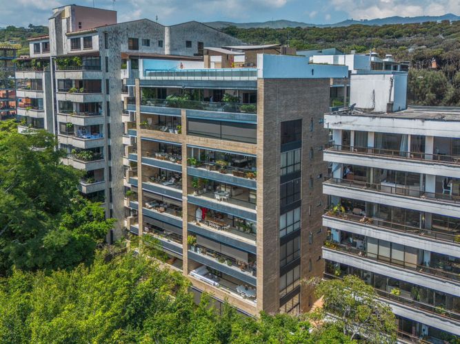 Apartamento de 3 alcobas en venta en Santa Rita, Cali, 554 m² · foto 14 de 16