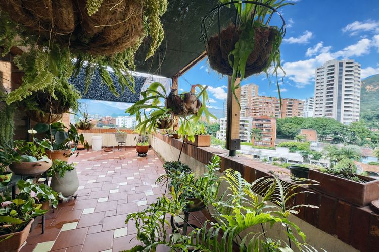 Apartamento de 4 alcobas en venta en Normandia, Cali, 500 m² · foto 2 de 23