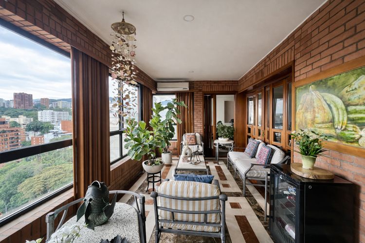 Apartamento de 4 alcobas en venta en Normandia, Cali, 500 m² · foto 4 de 23
