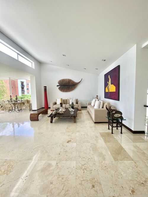 Casa de 3 alcobas en venta en Cristales, Cali, 505 m² · foto 6 de 24
