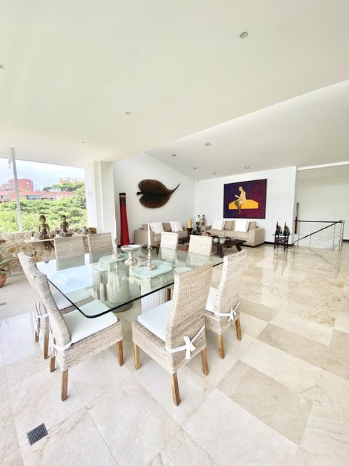 Casa de 3 alcobas en venta en Cristales, Cali, 505 m² · foto 7 de 24