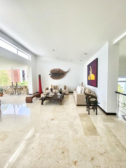 Casa de 3 alcobas en venta en Cristales, Cali, 505 m² · foto 10 de 24